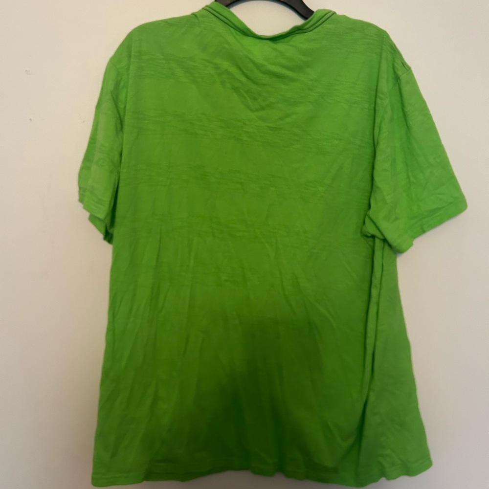 Under Armour Men's Vibrant Green Tee - Picture 2 of 3
